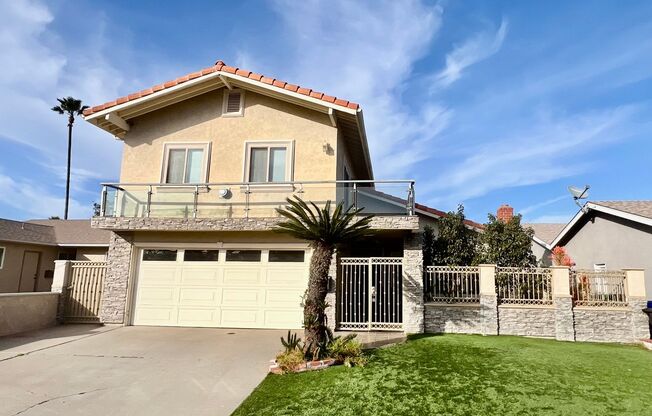 Spacious 4BR/3BA Home with Pool in University City – Ideal Location Near UTC & Sorrento Valley!