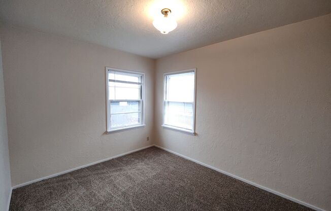 2 beds, 1 bath, $1,995