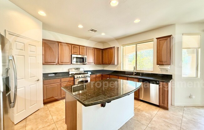 4705 W SWEET IRON PASS