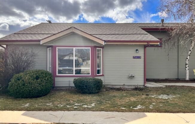 7015 W Everett St Boise, ID 83704 - Great Duplex in Boise!