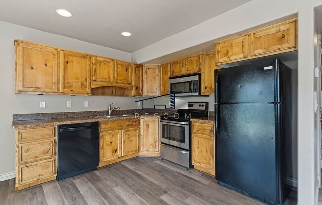 Fantastic Ogden 3 Bedrooom Townhouse!