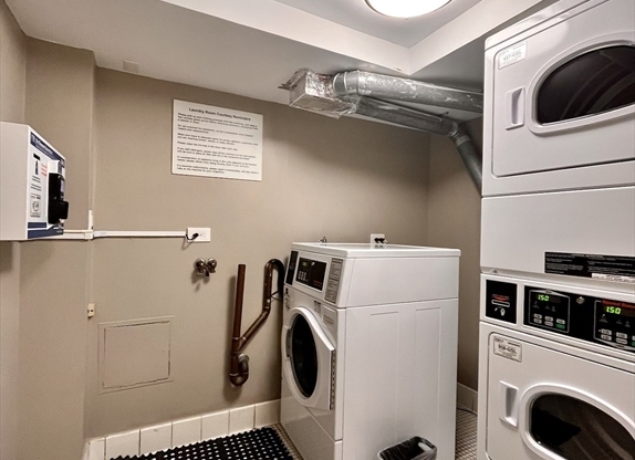 1 bed, 1 bath, 605 sqft, $3,500, Unit 23L