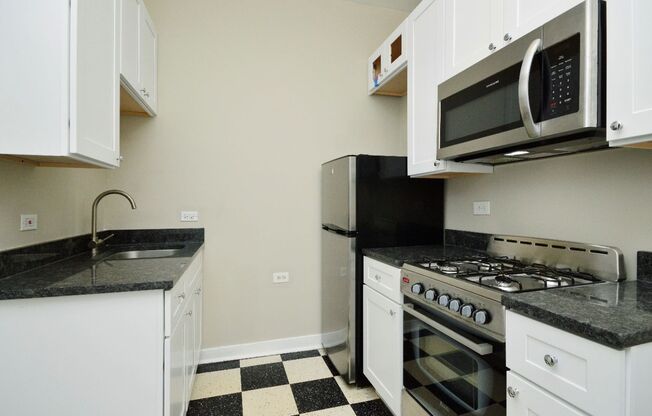 1117 Racine