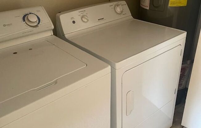 Beautiful top floor 2 bedroom, 2 bath in Burien with so much to offer! Check it out today!