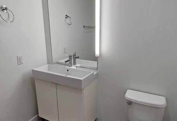 1 bed, 1 bath, 635 sqft, $995, Unit 607