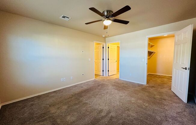 2 beds, 1.5 baths, $1,295