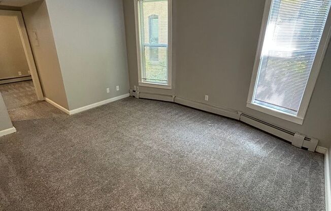 728 East 16th Street (New Town)