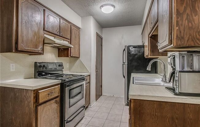 1 bed, 1 bath, $900, Unit #142