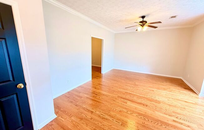 Brick Townhome in Meadowbrook!