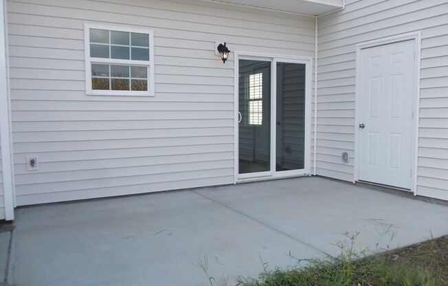 Rare 3 Bedroom townhome between Harrisburg and Concord Mills