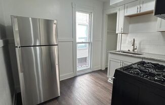 1 bed, 1 bath, $975, Unit 492 Meigs St Apt Down