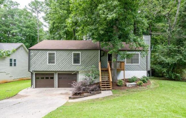 4 Bed/2 Bath w/ Huge Basement Minutes from Kennesaw State University!!