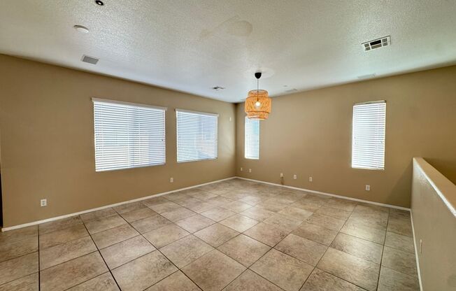 3 beds, 3 baths, $1,995