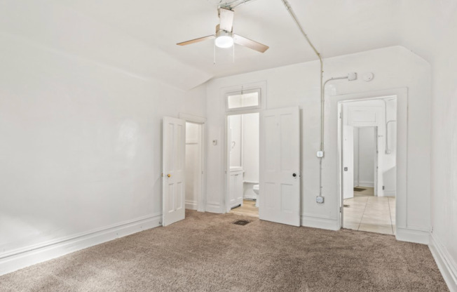 1 bed, 1 bath, $899, Unit D-4