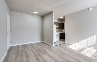 1 bed, 1 bath, 650 sqft, $949, Unit B