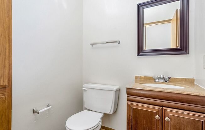 2 beds, 2.5 baths, 1,250 sqft, $850, Unit 701