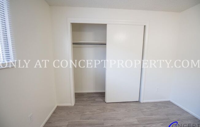 2 beds, 1 bath, 930 sqft, $1,275, Unit 37