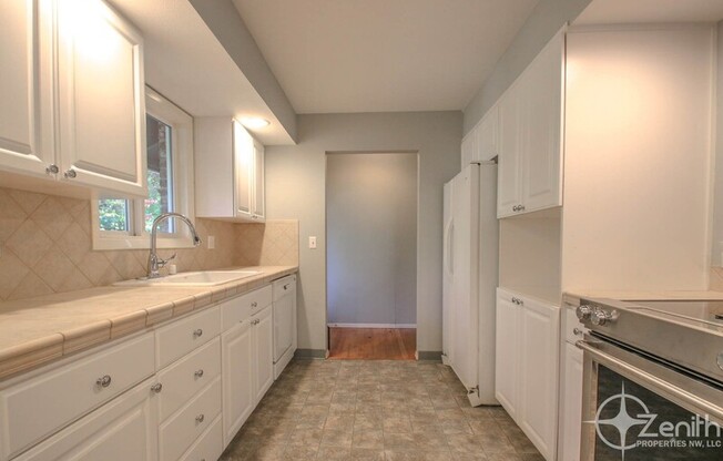 12908 NE SALMON CRK AVE