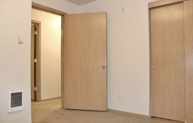 3 beds, 2 baths, 1,075 sqft, $1,750, Unit 309