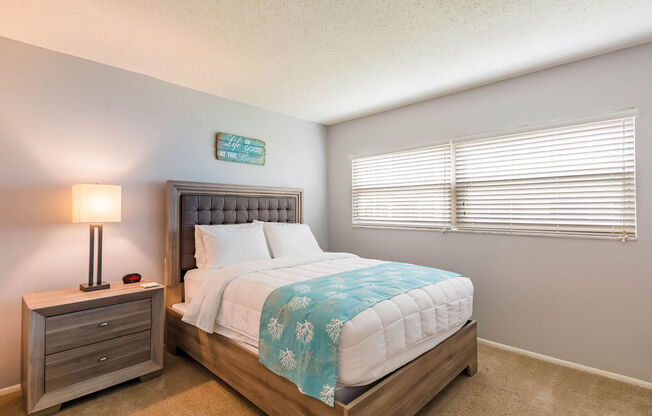 Imperial Palms Apartments