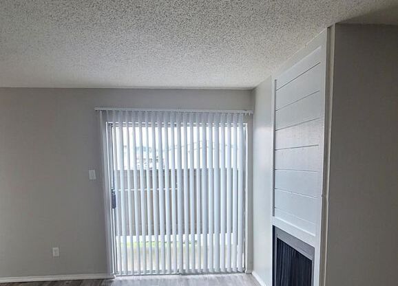 2 beds, 1 bath, 866 sqft, $980, Unit 2065