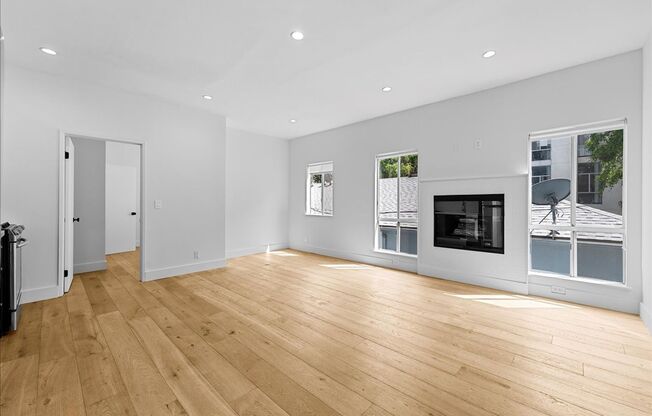 135 N Doheny Dr Apt 103