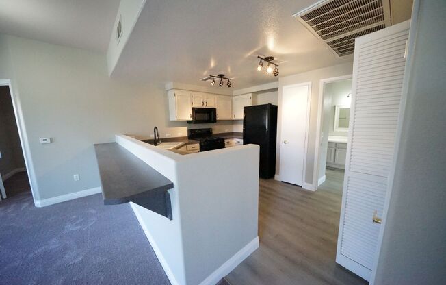 2 beds, 2 baths, $1,495, Unit Bldg #5