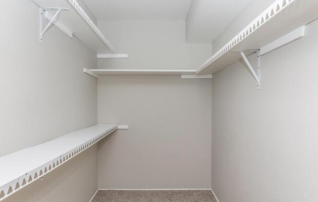 1 bed, 1 bath, 750 sqft, $929