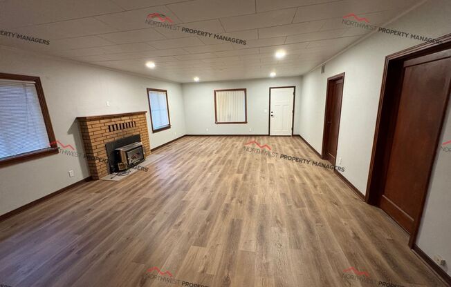 STATUS: AVAILABLE  | R327B | $2095