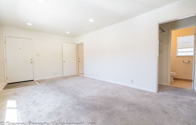 1710 Benton