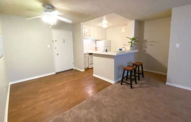 Paradise Gardens Apartments in Long Beach California