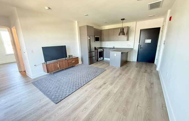 2 beds, 2 baths, 701 sqft, $3,749, Unit 604