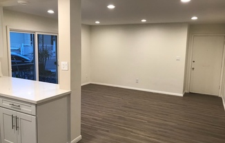 2 beds, 2 baths, 936 sqft, $2,295, Unit 01