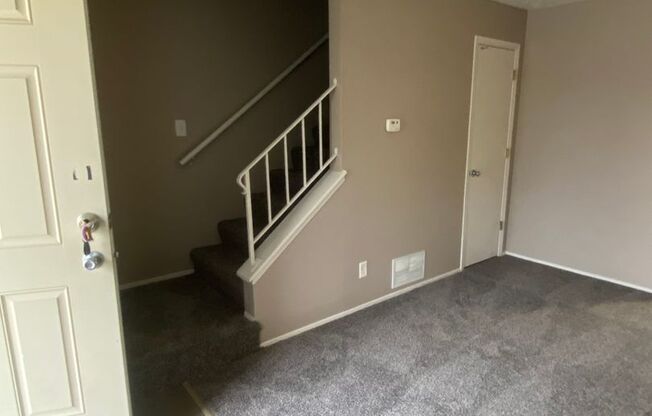 2 beds, 1 bath, 869 sqft, $1,159, Unit 12738A