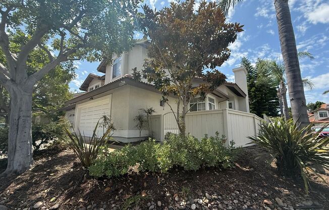 LOCATION LOCATION!! 4BR/3BA Townhome in Desirable Mira Mesa/Sorrento Valley