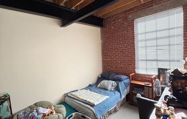 1 bed, 1 bath, 700 sqft, $1,450, Unit 112