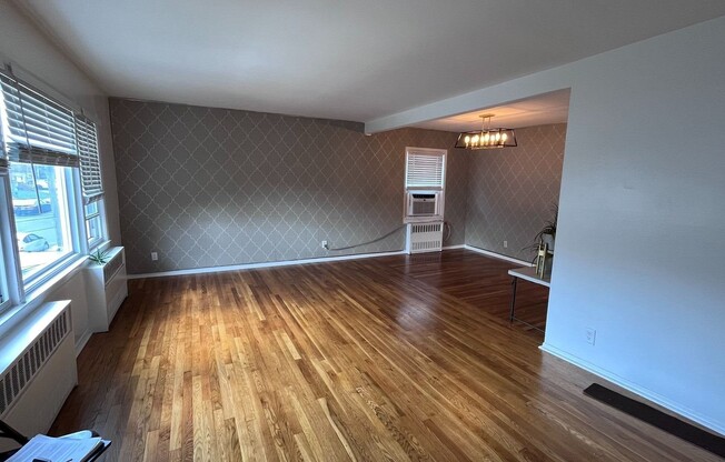 22 37 128 ST