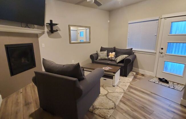 2 Bed 2.5 Bath Condo in Mid-Fort Collins!