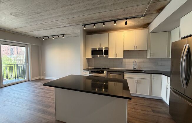 1 bed, 1 bath, 681 sqft, $2,700, Unit 952-708