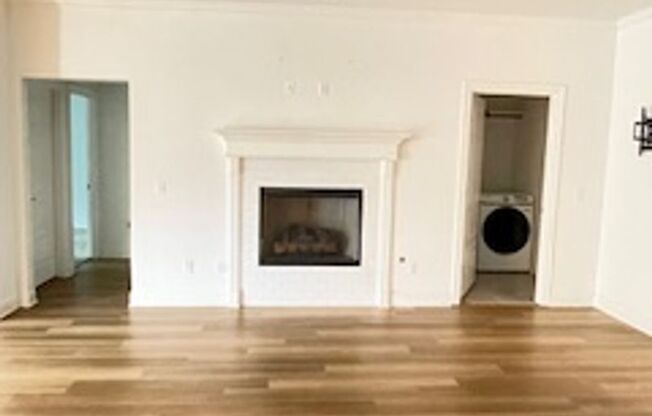 Beautiful 3 Bedroom 2 Bathroom Home