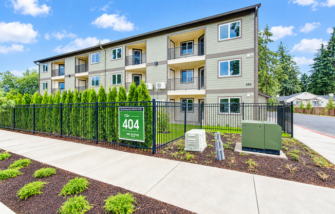 2 beds, 1 bath, $1,495, Unit 113