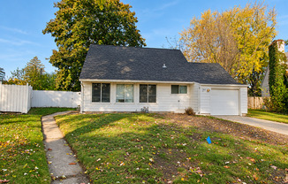 Cute & cozy home with park-like backyard!
