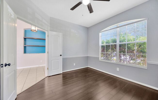 Charming 3-Bedroom Home with Office in the Villages of Oak Creek