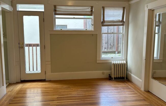 1 bed, 1 bath, $3,200, Unit Apt #2