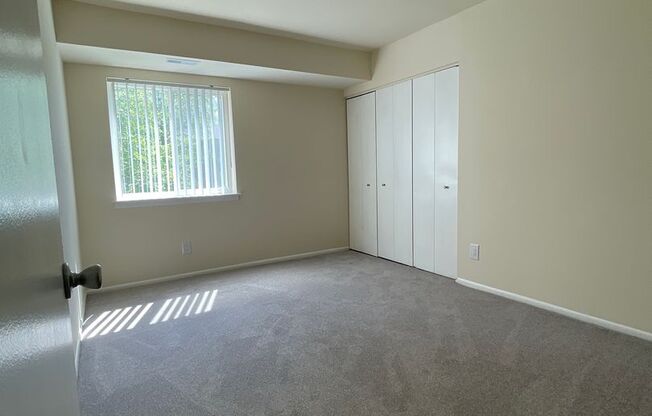 2 beds, 2 baths, 1,000 sqft, $1,925, Unit 14227 #203