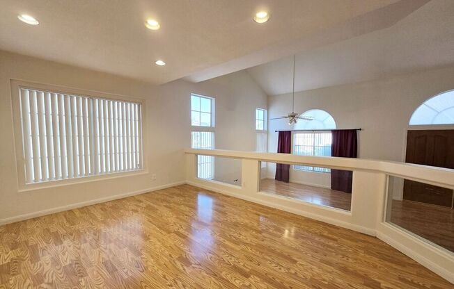 3697 FERNDALE CV DR