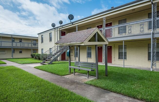 Oaks of Baytown Apartments