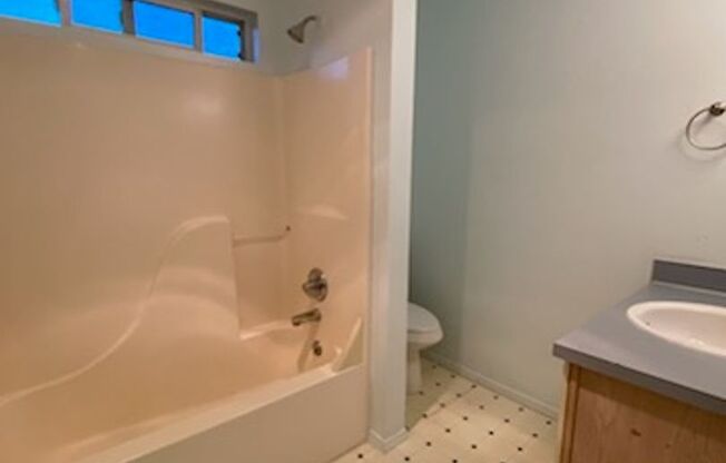 2 beds, 2 baths, $2,600