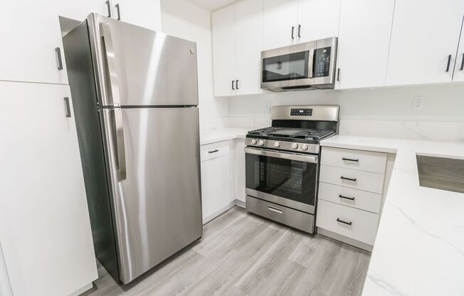 1 bed, 1 bath, 705 sqft, $2,548, Unit 322