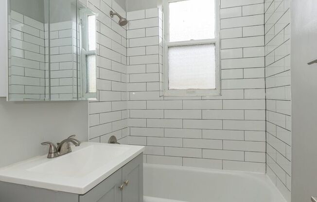 1 bed, 1 bath, 595 sqft, $1,395, Unit 1010-2N